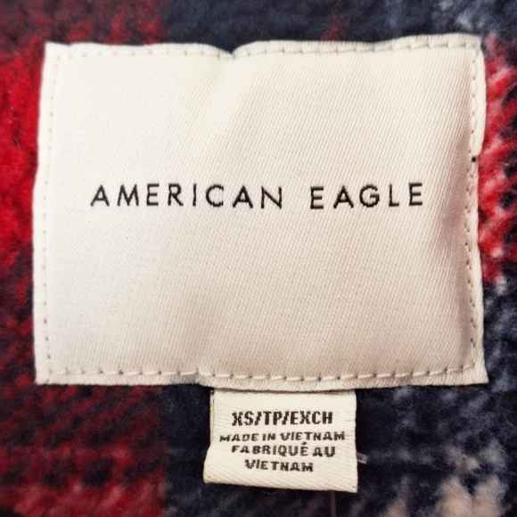 American Eagle Womens Plaid Cropped Fleece Size Extra Small NWT - Picture 9 of 13